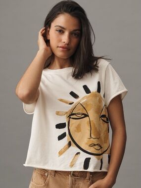 NWT LouLou Avenue Artist x Anthropologie
Graphic Tee Sun size L